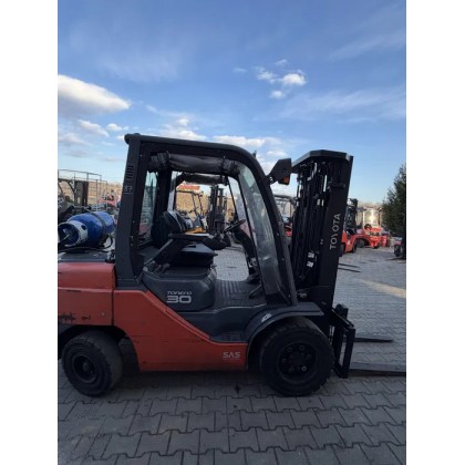 Toyota 06-8fg30f 2018r 3000kg udźwigu