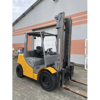 W&oacute;zek widłowy Jungheinrich DFG 540s 2018 rok